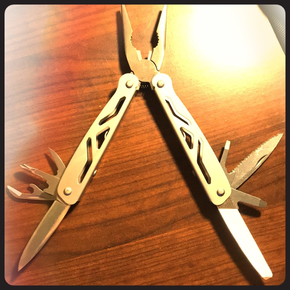 Ozark Trail - Premium Heavy Duty Multi Tool